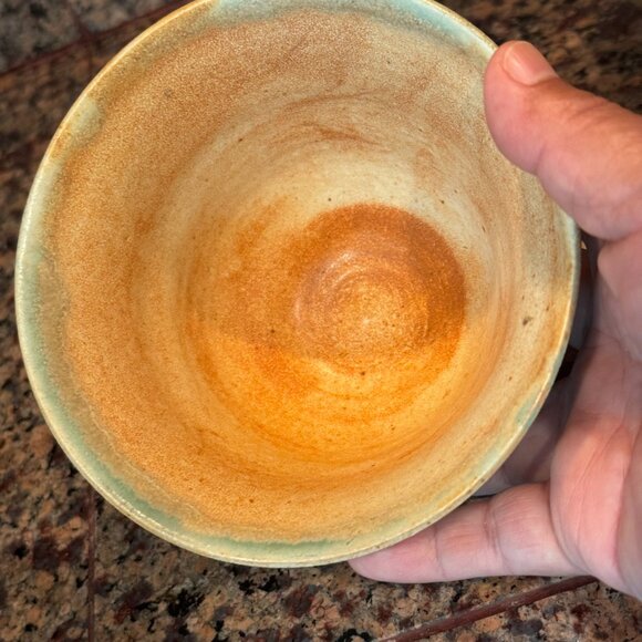 2 Studio Art Pottery Nesting Bowls Handmade Signed JM Green/Yellow Rust Stonewar - Picture 9 of 15